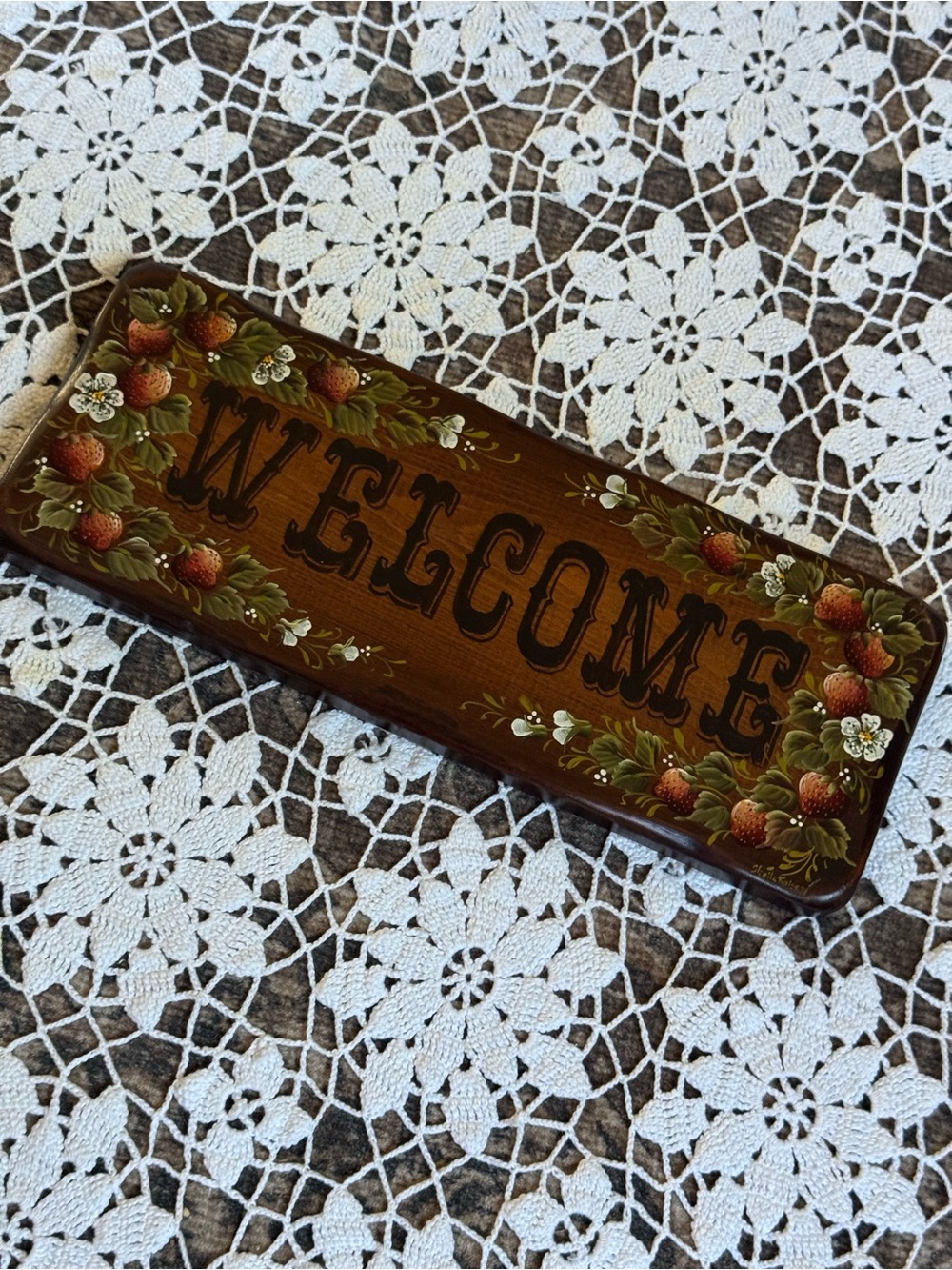 Vintage Brown Wooden "Welcome" Sign with Hand-Painted Strawberry Accents